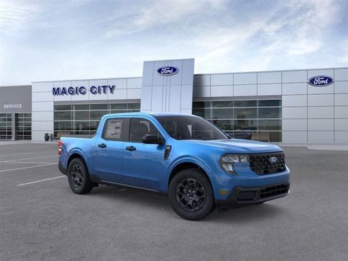 New 2025 Ford Maverick XLT w/ XLT Luxury Package image 7