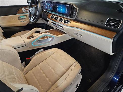 Used 2022 Mercedes-Benz GLS 450 4MATIC image 21