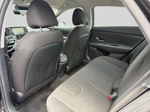 Used 2022 Hyundai Elantra SEL FWD image 27