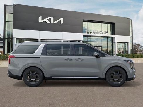 New 2026 Kia Carnival SX image 8