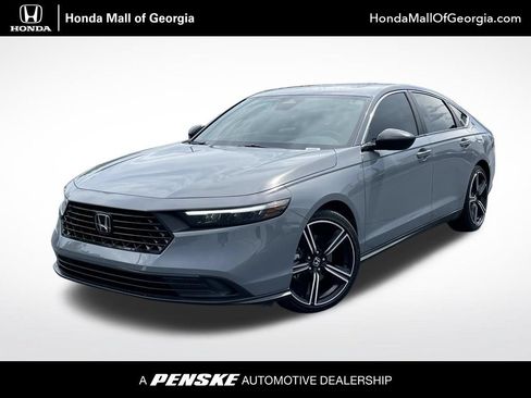 Used 2025 Honda Accord Sport image 1