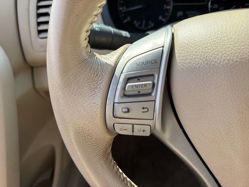 Used 2013 Nissan Altima 2.5 SV FWD image 23
