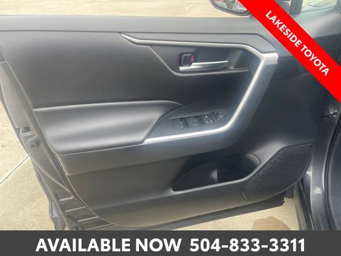 Used 2025 Toyota RAV4 XLE FWD image 24