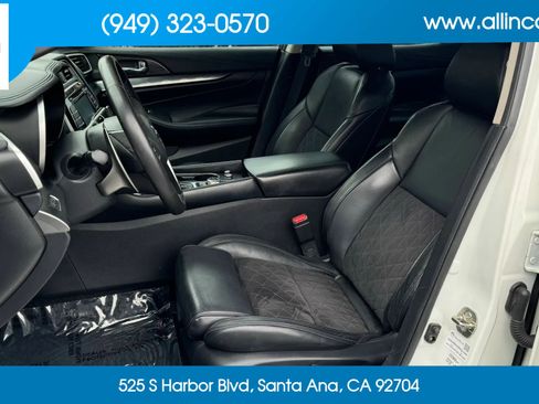 Used 2017 Nissan Maxima SR FWD image 12
