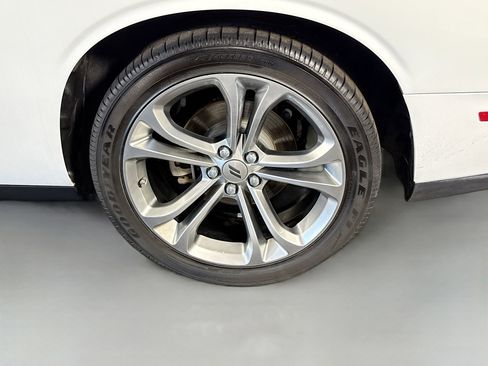 Used 2022 Dodge Challenger R/T image 35