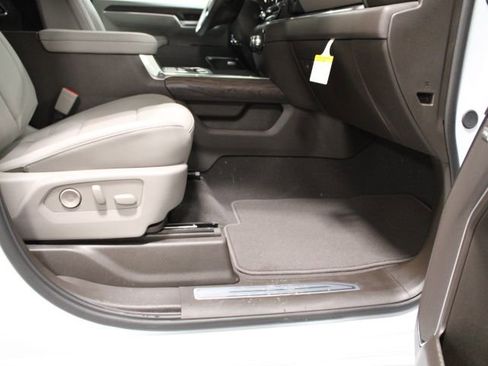 New 2026 GMC Sierra 2500 SLT w/ SLT Premium Package image 23