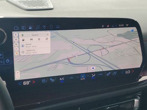 Used 2025 Chevrolet Traverse RS w/ LPO, Floor Liner Package image 27