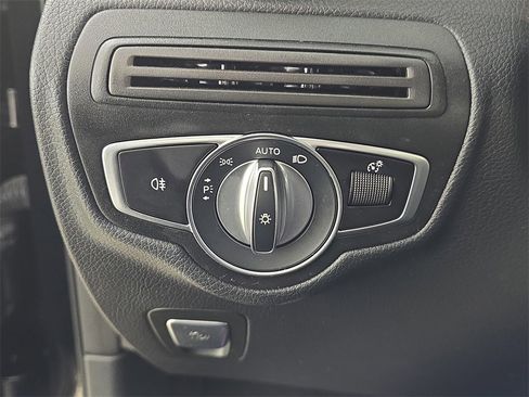 Used 2020 Mercedes-Benz GLC 43 AMG 4MATIC image 28