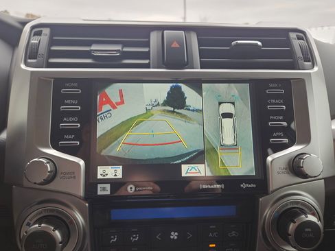 Used 2022 Toyota 4Runner Limited image 33