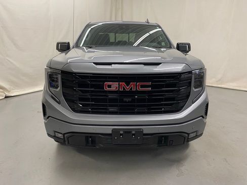 Used 2024 GMC Sierra 1500 Elevation w/ Preferred Package AWD/4WD image 3