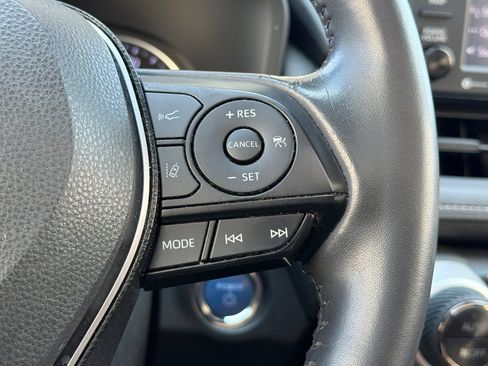 Used 2020 Toyota RAV4 XLE w/ Convenience Package AWD/4WD image 39