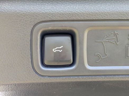 Used 2024 Ford Expedition Limited RWD image 36