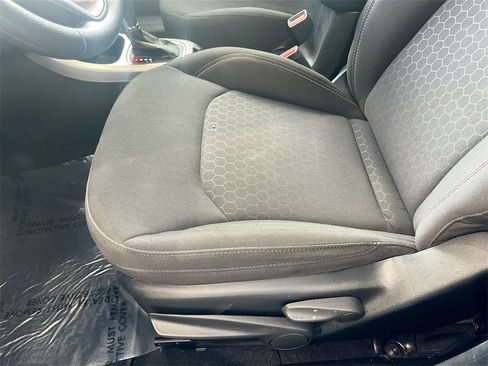 Used 2021 Jeep Compass Sport image 18