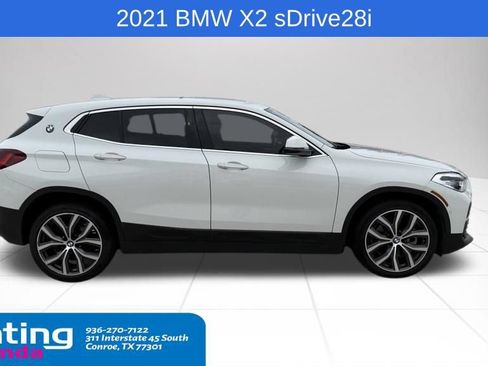 Used 2021 BMW X2 sDrive28i w/ Convenience Package FWD image 2