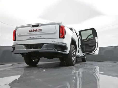 New 2026 GMC Sierra 1500 SLT w/ SLT Premium Package image 81