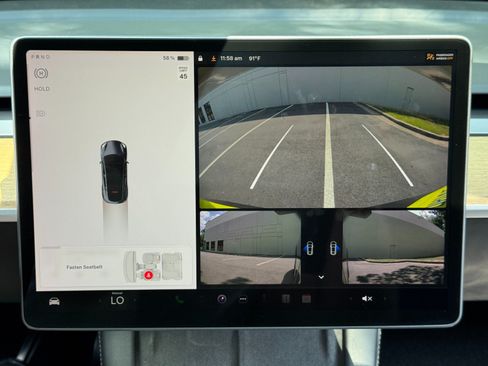 Used 2022 Tesla Model Y Long Range AWD/4WD image 33