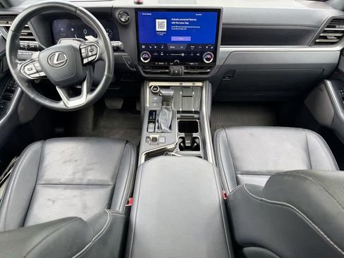 Used 2024 Lexus GX 550 w/ Cold Area Package AWD/4WD image 11
