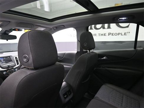 Used 2023 Chevrolet Equinox LT image 24