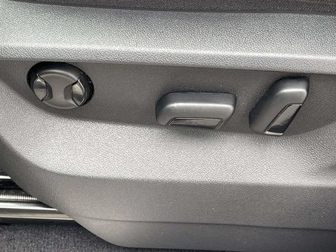 Certified 2023 Volkswagen Atlas SE FWD image 18