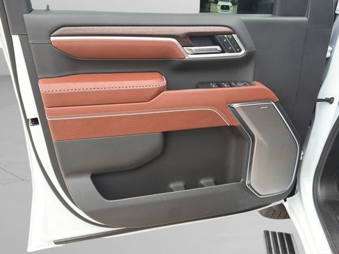 Used 2026 GMC Sierra 3500 Denali Ultimate image 14