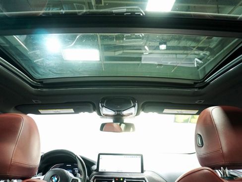 Used 2024 BMW X4 M40i w/ Premium Package image 21