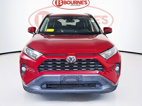 Used 2019 Toyota RAV4 XLE Premium w/ Cold Weather Package image 5