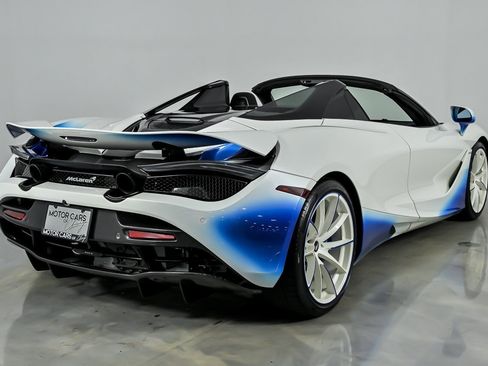 Used 2021 McLaren 720S Spider RWD image 12