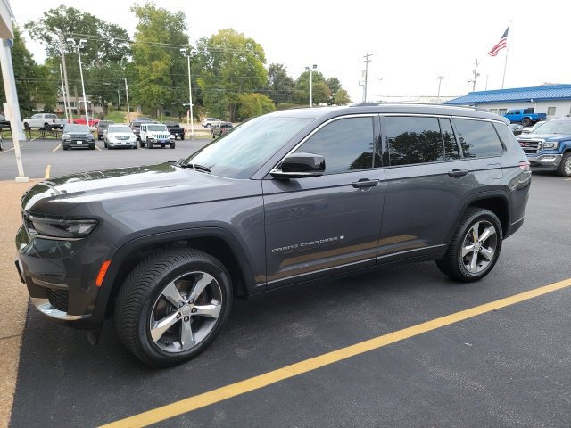 Used 2021 Jeep Grand Cherokee L Limited AWD/4WD image 1