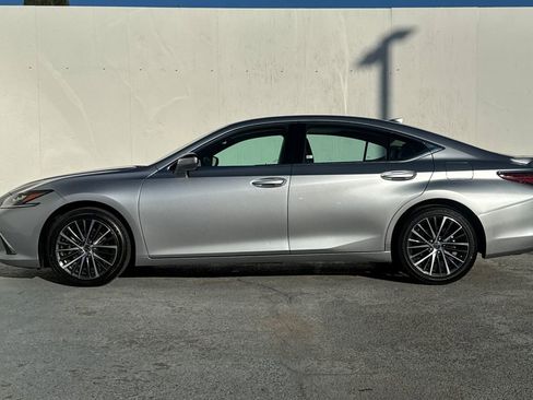 Used 2025 Lexus ES 300h w/ Premium Package image 6