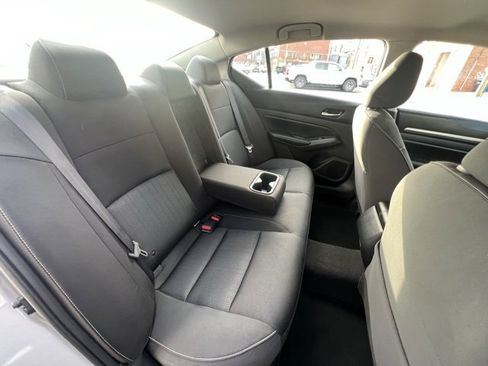 Used 2022 Nissan Altima 2.5 SV image 21