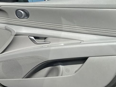 New 2025 Hyundai Elantra Sport image 35