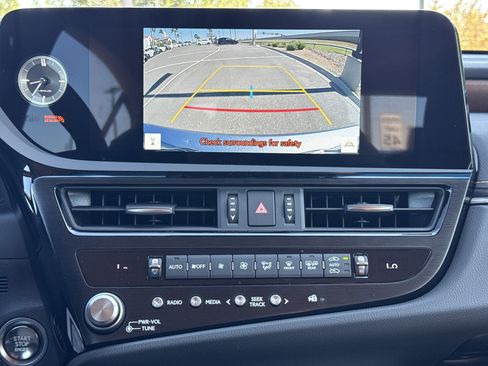 New 2025 Lexus ES 350 w/ Premium Package image 24