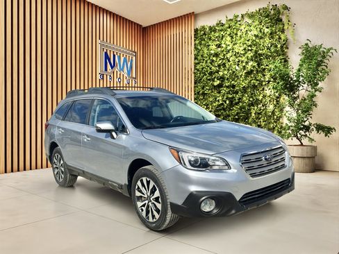 Used 2015 Subaru Outback 2.5i Limited AWD/4WD image 1