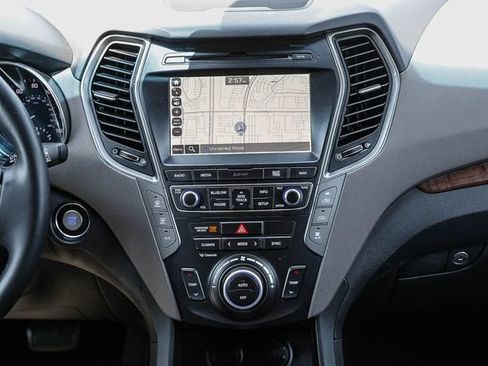Used 2018 Hyundai Santa Fe Limited AWD/4WD image 13