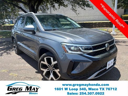 Used 2022 Volkswagen Taos SEL w/ Panoramic Sunroof Package AWD/4WD image 1