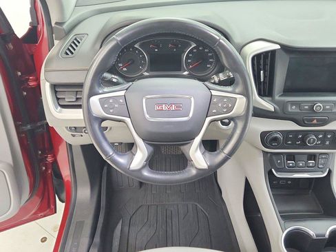 Used 2020 GMC Terrain SLE w/ Driver Convenience Package FWD image 18
