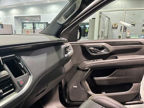 Used 2024 GMC Yukon AT4 w/ Technology Package AWD/4WD image 25