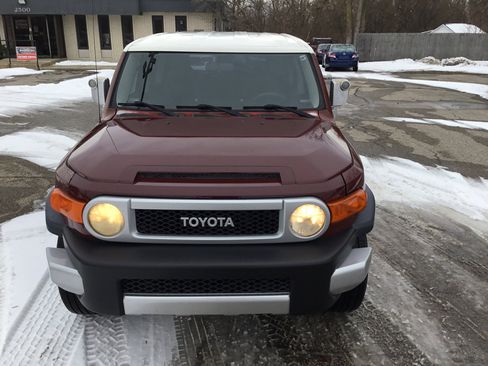 Used 2008 Toyota FJ Cruiser 4WD image 2