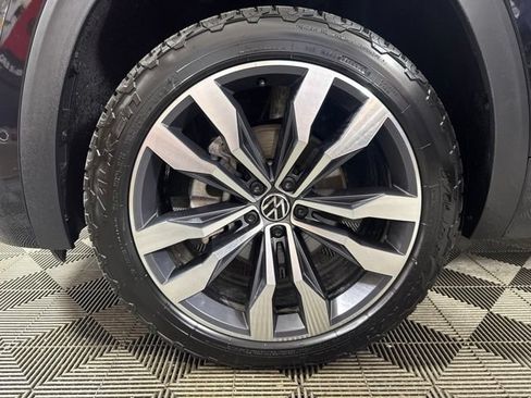 Used 2023 Volkswagen Atlas SEL Premium AWD/4WD image 10