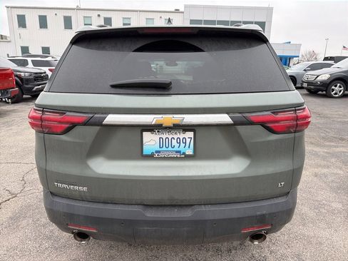Used 2022 Chevrolet Traverse LT image 6