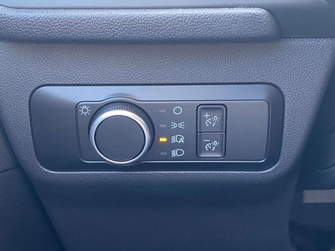 Certified 2025 Ford Escape Active FWD image 19