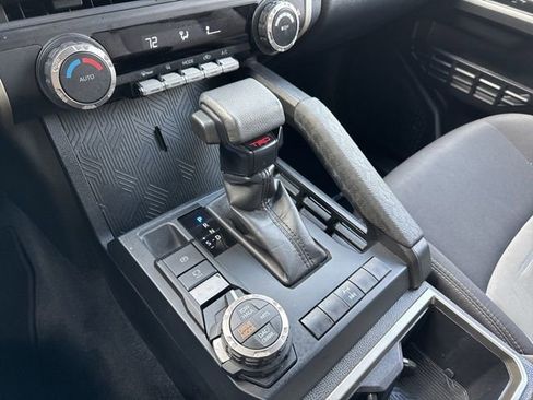 Used 2025 Toyota Tacoma TRD Off-Road image 30