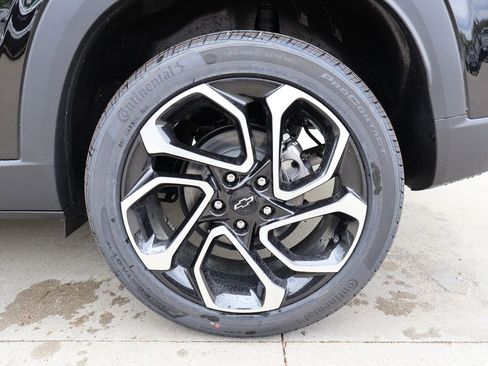 New 2026 Chevrolet Trax RS FWD image 36