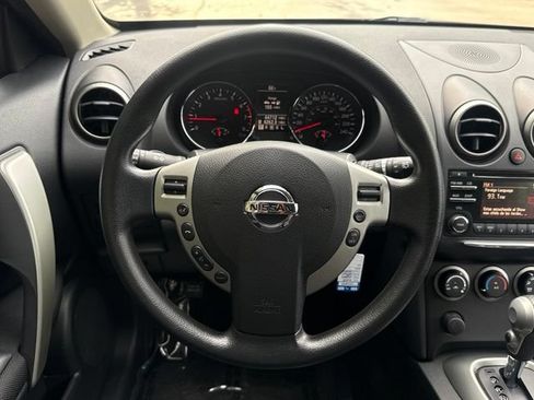 Used 2012 Nissan Rogue SV AWD/4WD image 16