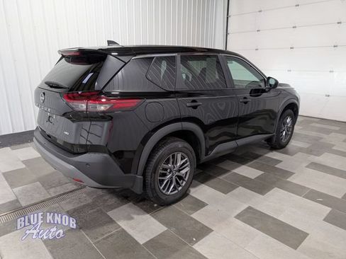 Used 2023 Nissan Rogue S AWD/4WD image 4