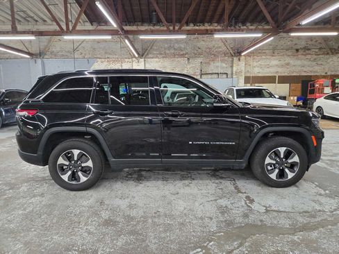 Used 2024 Jeep Grand Cherokee Limited 4xe AWD/4WD image 2