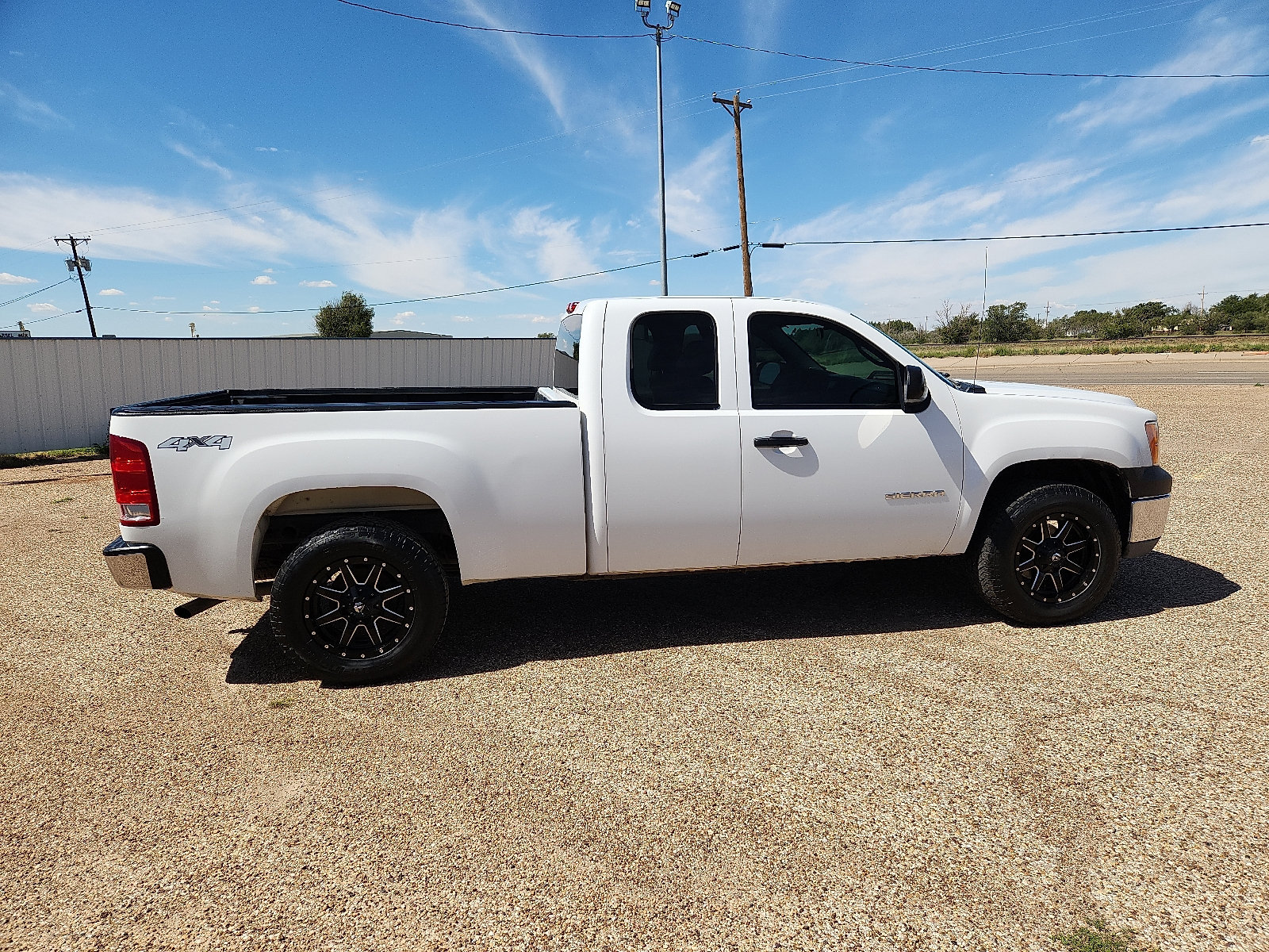 Used 2013 GMC Sierra 1500 W/T AWD/4WD image 4