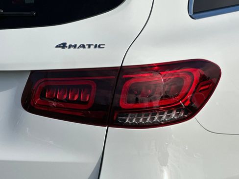 Certified 2022 Mercedes-Benz GLC 300 4MATIC image 27