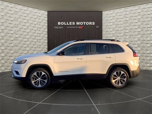 Certified 2022 Jeep Cherokee Limited w/ Elite Package image 10