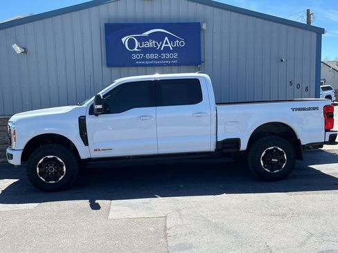 Used 2025 Ford F250 Lariat w/ Tremor Off-Road Package AWD/4WD image 1